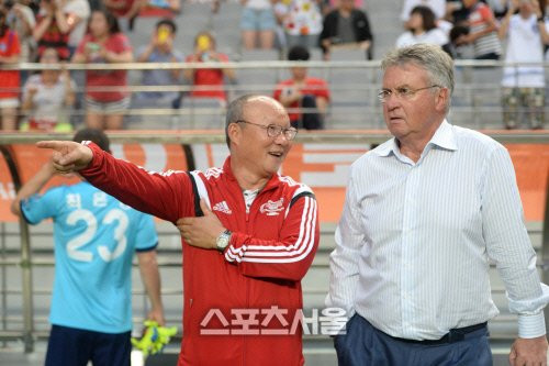 bao-han-luong-hlv-park-kem-xa-hlv-guus-hiddink1536563227