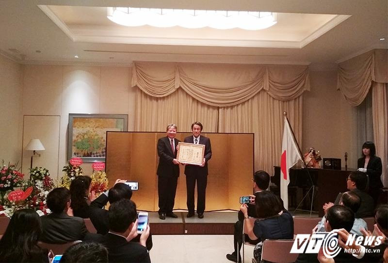 22052589_214879755713761_1042491559_n 3