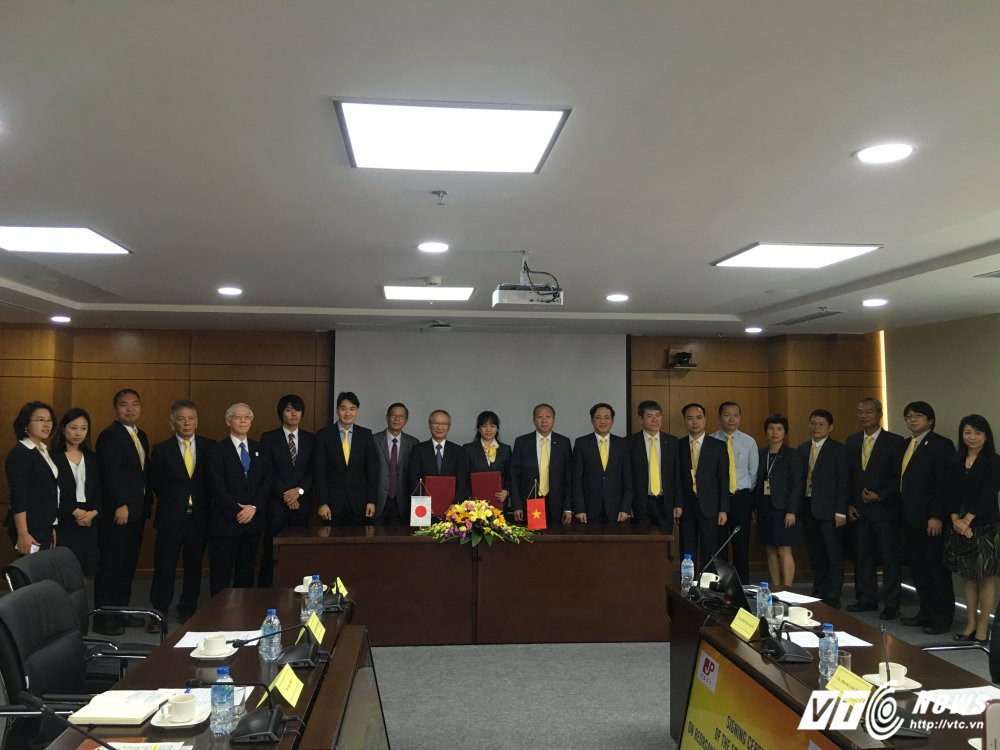 20171013_040842871_iOS