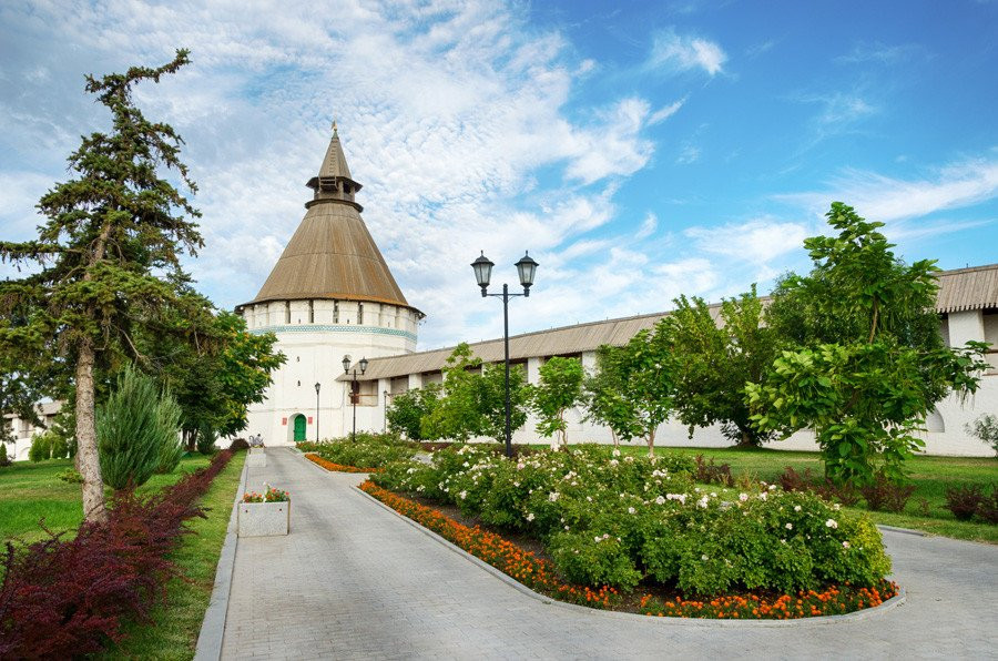 59f328e815e9f931983bf40b - Kremlin - 09 9