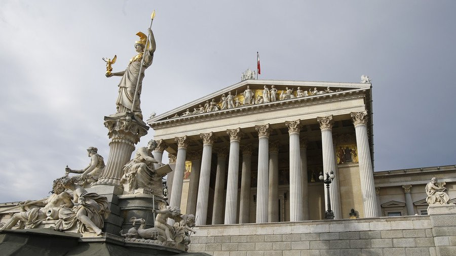 5ab92f7afc7e93c4778b45d5