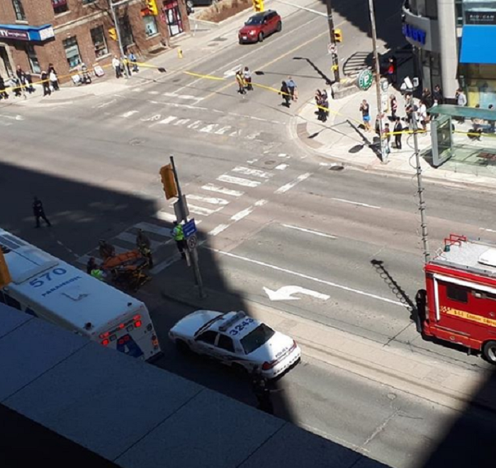 5ade3676fc7e9350078b461d 3