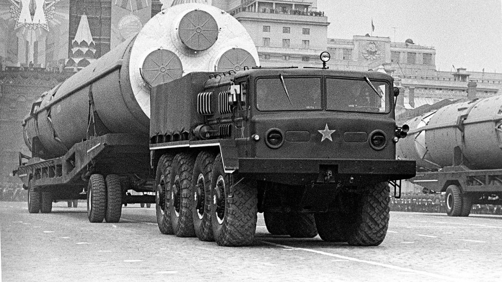 5aeae2bf85600a01e406c41f 3