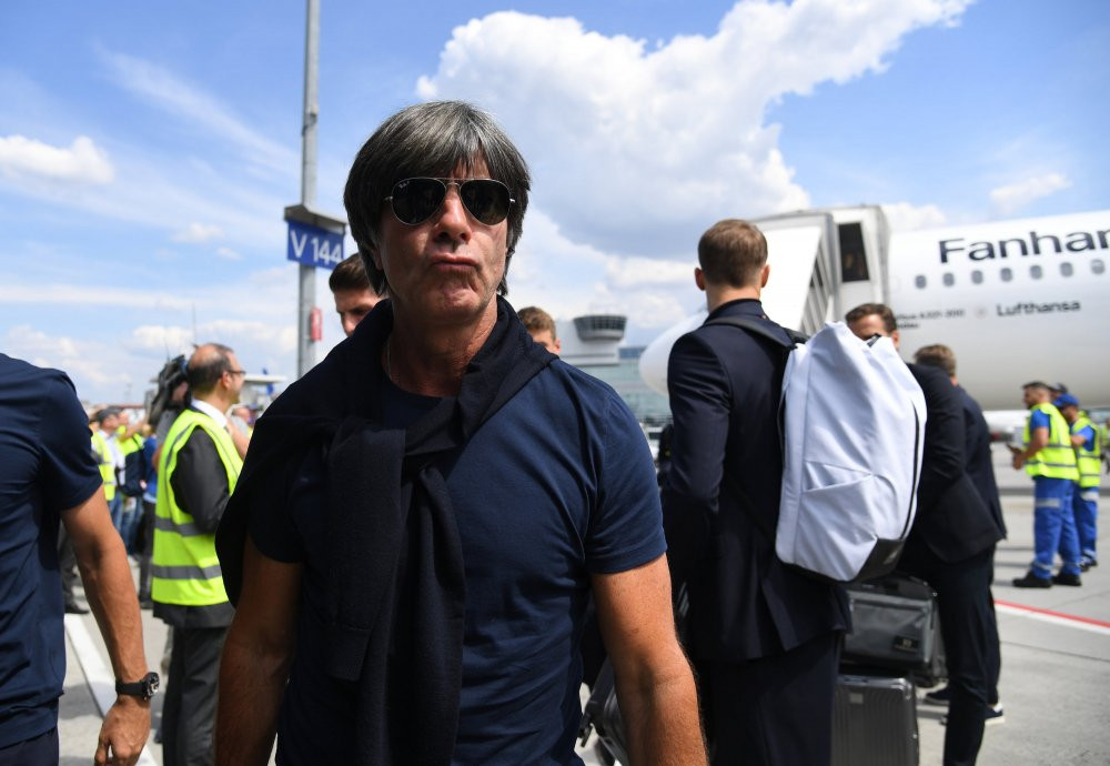 898317394-wm-2018-ankunft-nationalmannschaft 18