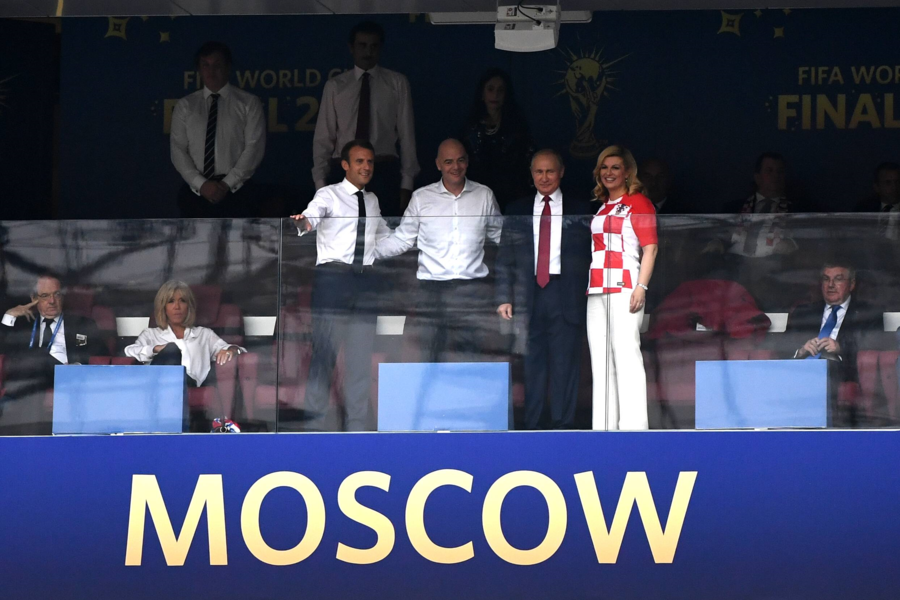 5b4b9e4dfc7e931a5f8b45d2 7