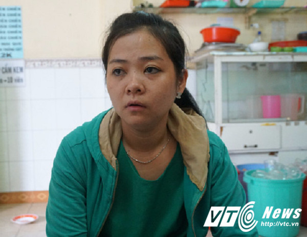 Hinh anh Video: Nu chu quan kem nho lai phut kinh hai bi nhom giang ho xam tro dap pha, xit hoi cay