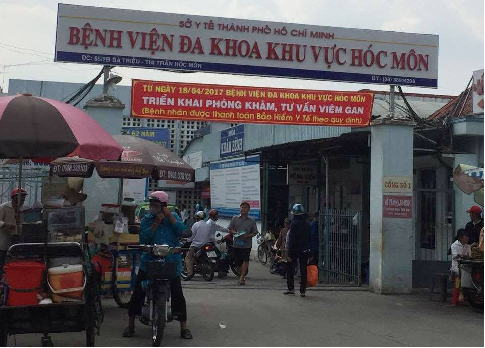 Hinh anh 33 nu cong nhan o Sai Gon nhap vien do ngo doc