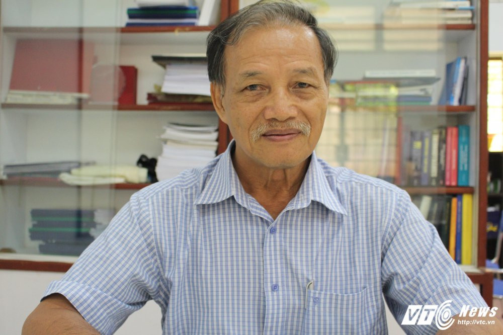 Hinh anh Via he TP.HCM lai bi cuop ngay lan dem: That bai vi qua don doc