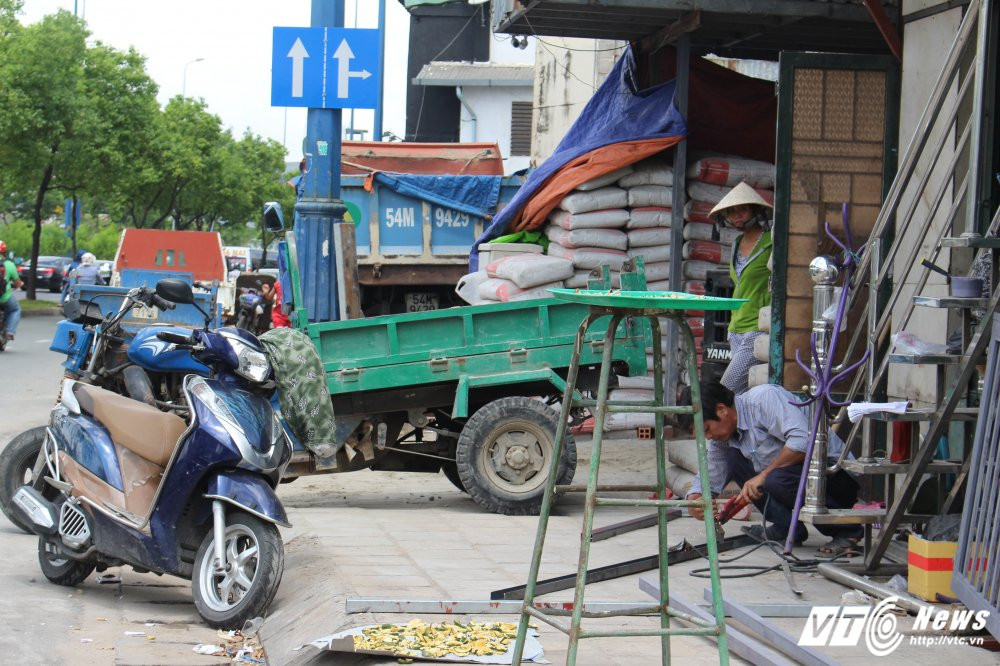 Hinh anh Trang tron tai chiem via he tren nhung con duong dep nhat Sai Gon 10