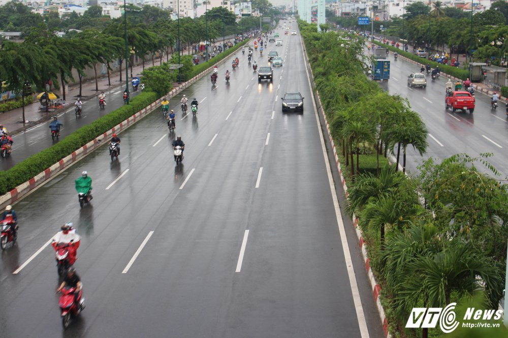 Hinh anh Trang tron tai chiem via he tren nhung con duong dep nhat Sai Gon 30