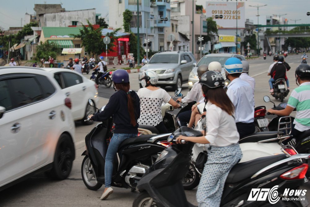 Hinh anh Nhung diem den tai nan tren con duong dep nhat Sai Gon 4