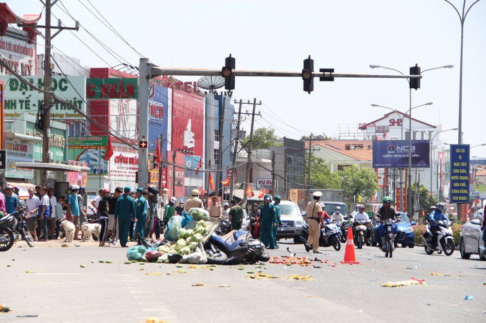 28407759_1205568422920492_1535961331_o-1407233