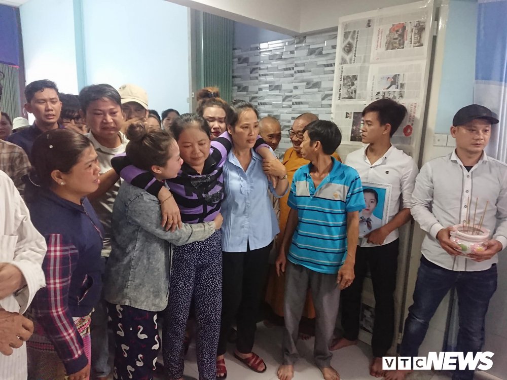 34481817_1684058325048700_2801937587604815872_n