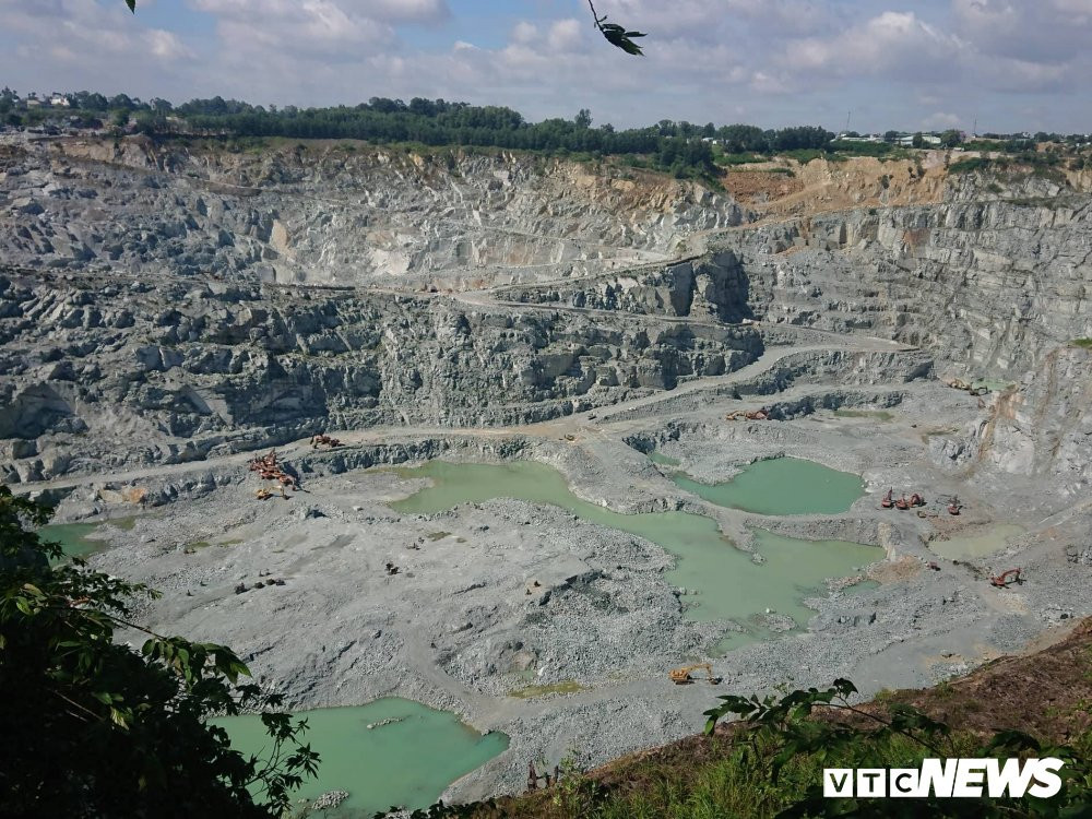 41466032_1991577864226456_7271137834059169792_n