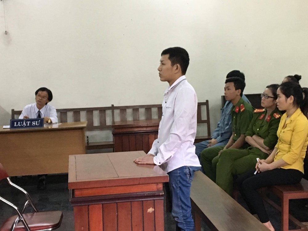 42448566_317886228761698_1539930570878877696_n