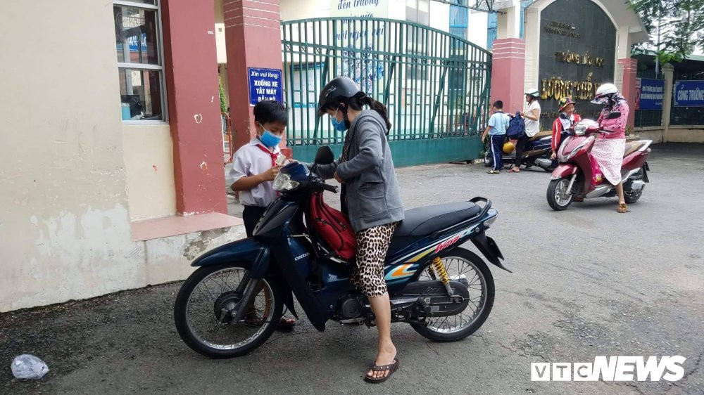 42906169_1746309532163812_6147599661013139456_n