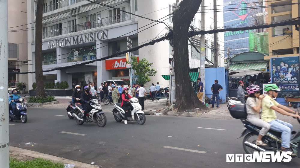 43475140_250982678871939_6402355345527668736_n-1250381