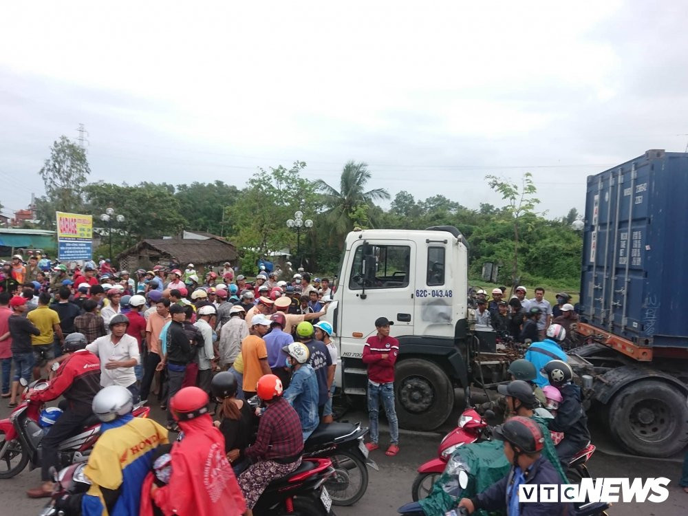 48979348_586997318424572_105211747970842624_n 4