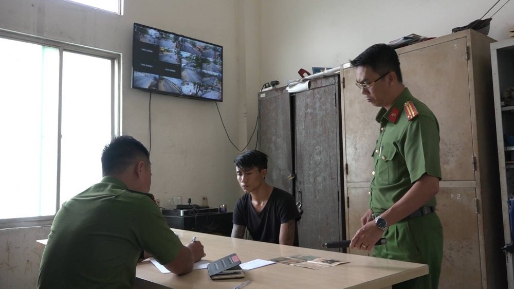 53164934_295737674422437_6781775531005181952_n