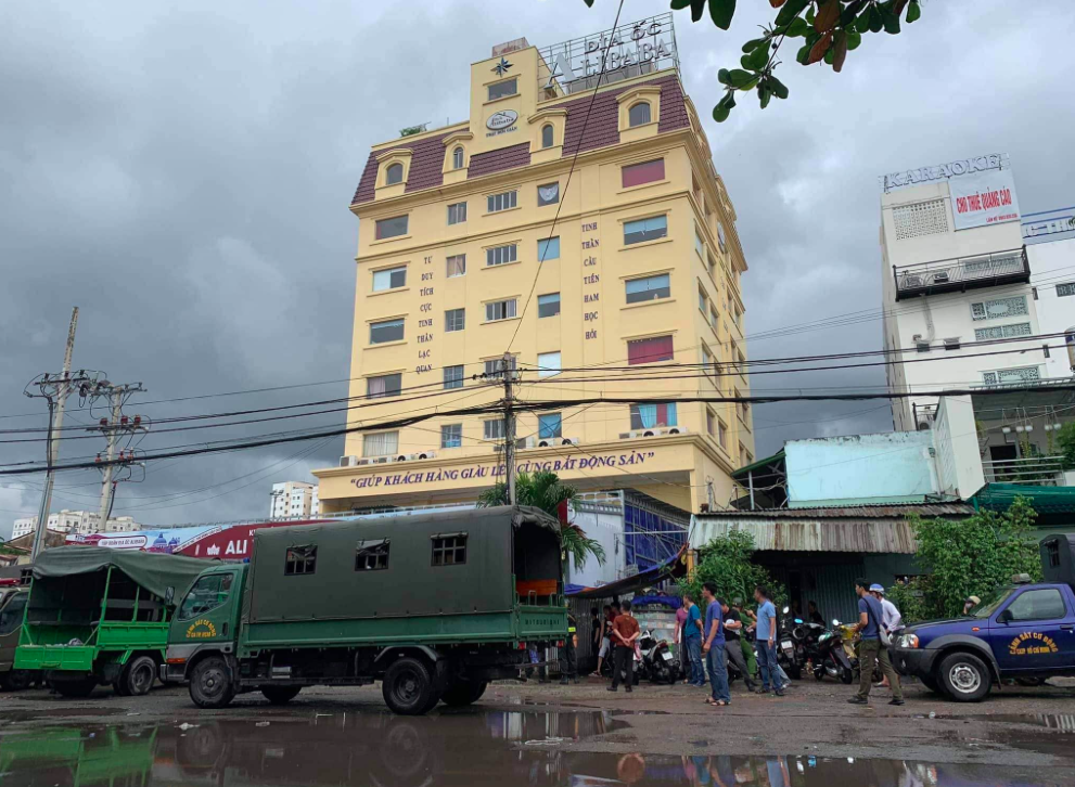 canh sat 2