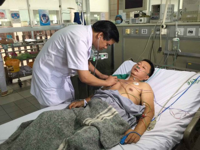 BS_Co_kham_cho_Bn_Thieu_315