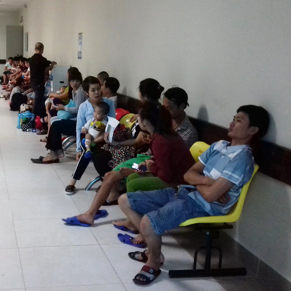 ngoi ghe o hanh lang 6