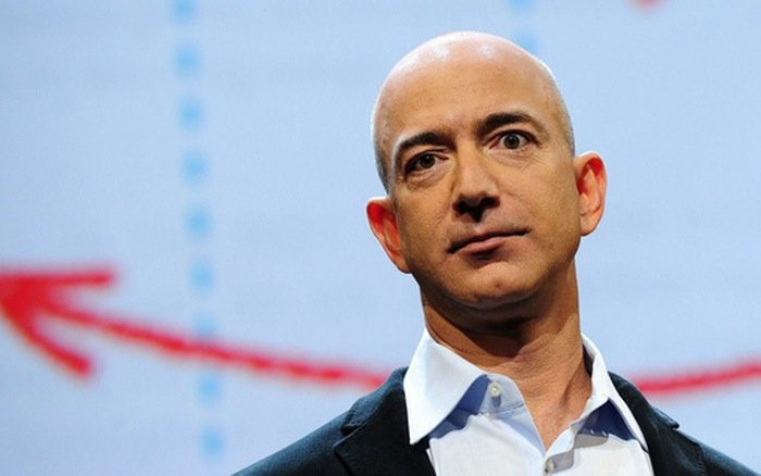 jeff-bezos-e1398439038826-1449654391640-crop-1449654400331-1490853931492