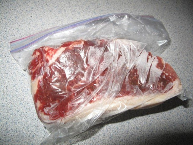 8-10-sai-lam-khi-che-bien-thit-gay-hai-suc-khoe-nghiem-trong-1411956796115 4