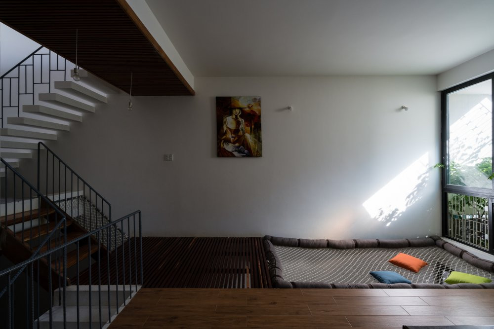 3._family_space_1 10