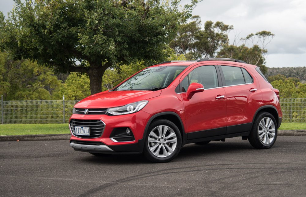 2017HoldenTraxLTZred 3