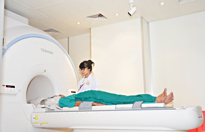 chup-cong-huong-tu-mri-la-gi-gia-bao-nhieu-tien