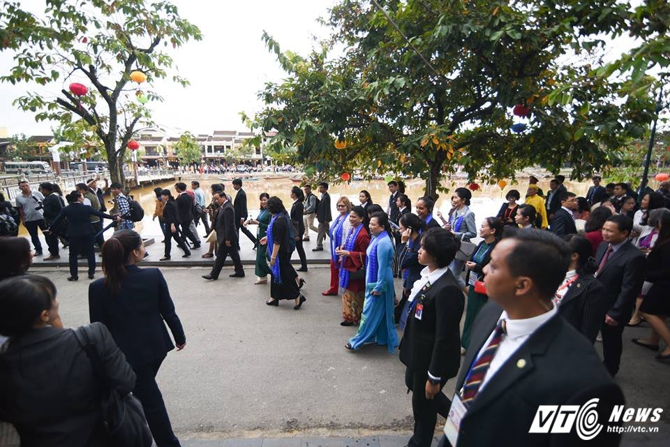 phu nhan apec2 6