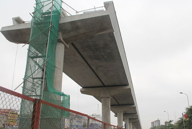 thi-cong-tuyen-duong-sat