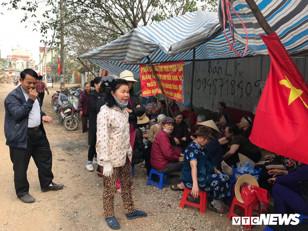 04D57D03-1EEE-41AF-B178-454A19E64F73 13