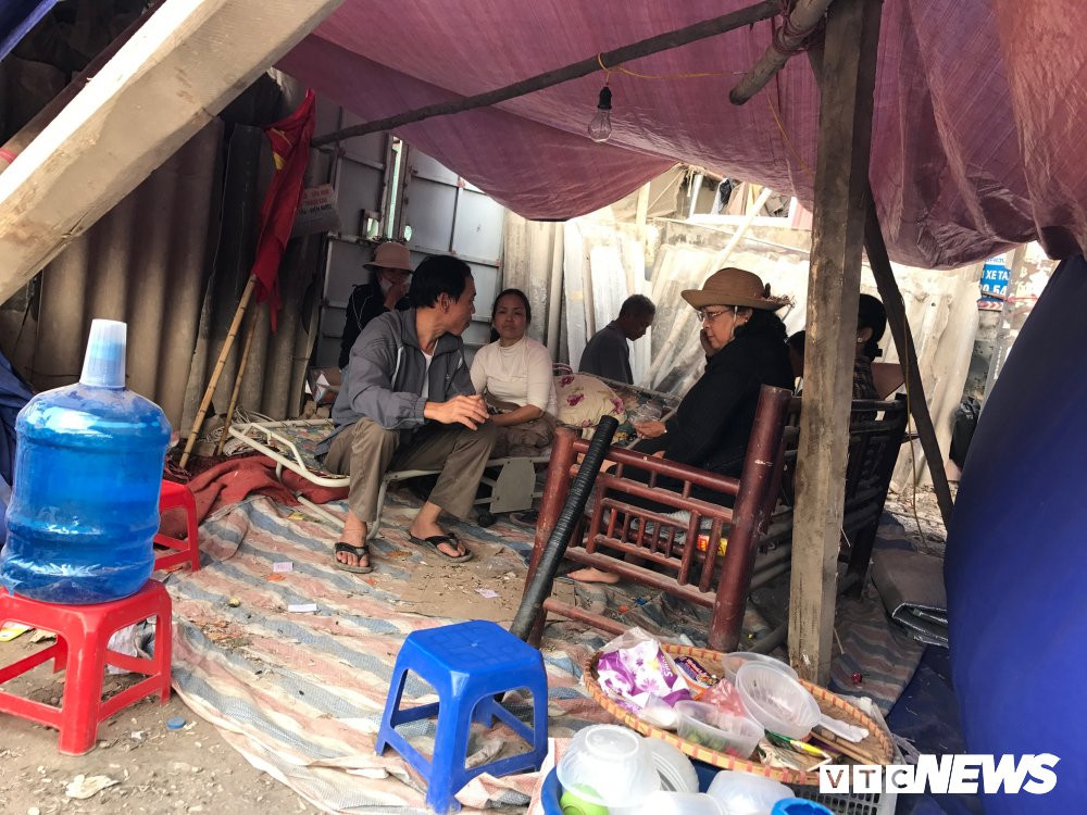 c71fc024-1a29-45d6-b99e-f5a61bdfc13d-6-1406420 15