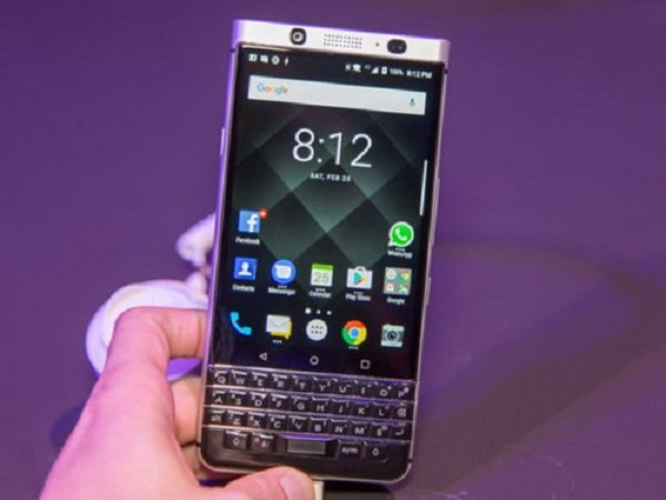 facebook-chom-chia-cua-blackberry