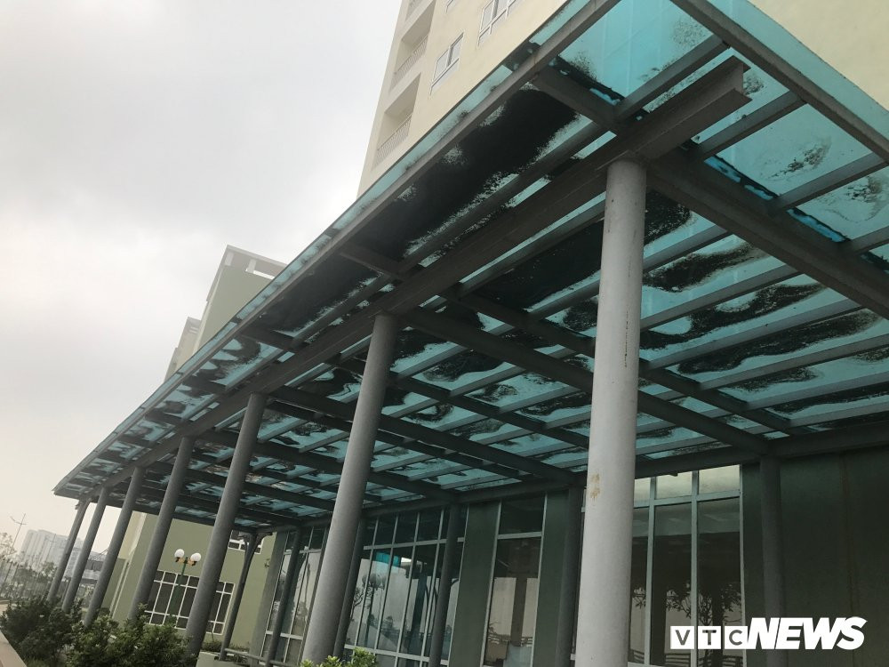 49AA5E35-65D6-4CAB-819F-815F89CBFED3 10