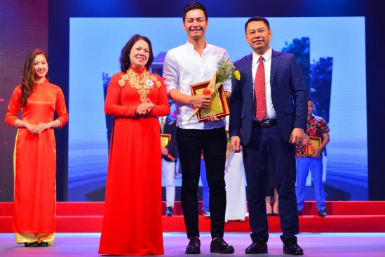 mih-0598-bb-baaacbGlQF