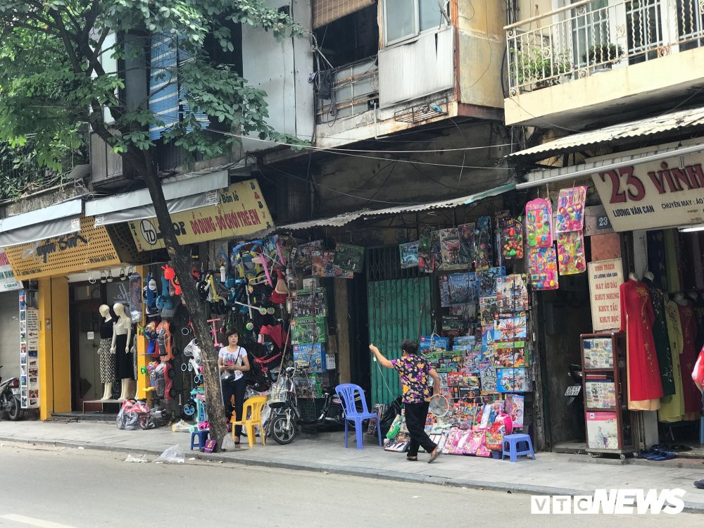 7A7C0E57-F293-411C-94A7-1D60970E3C14