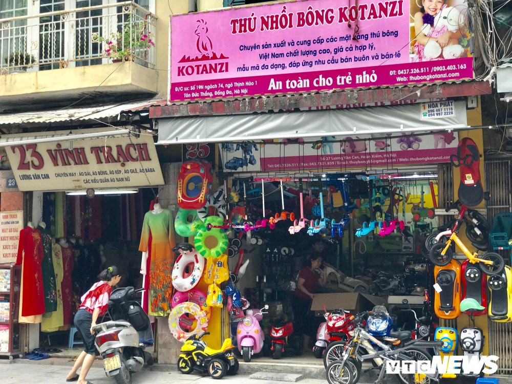 9B3724E0-1563-4D6A-8939-DAEA619305BE