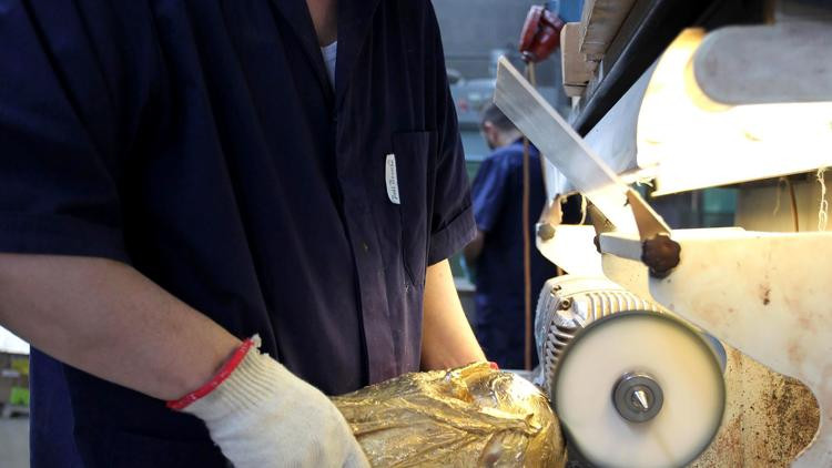 nydn-the-making-of-the-2018-world-cup-trophy-2-002