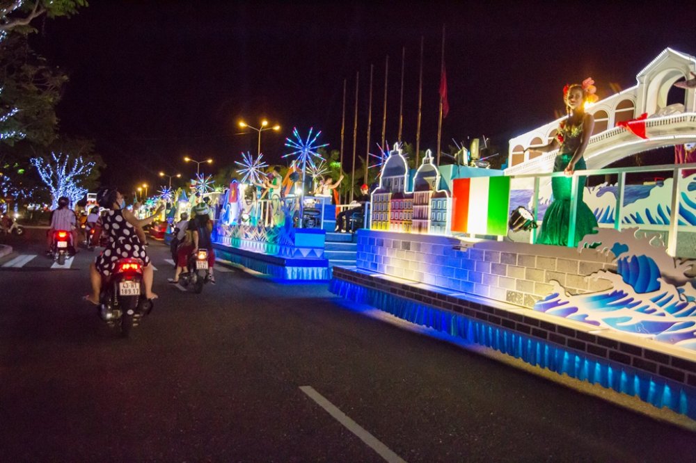 Le hoi duong pho tai DIFF 2018 (7)