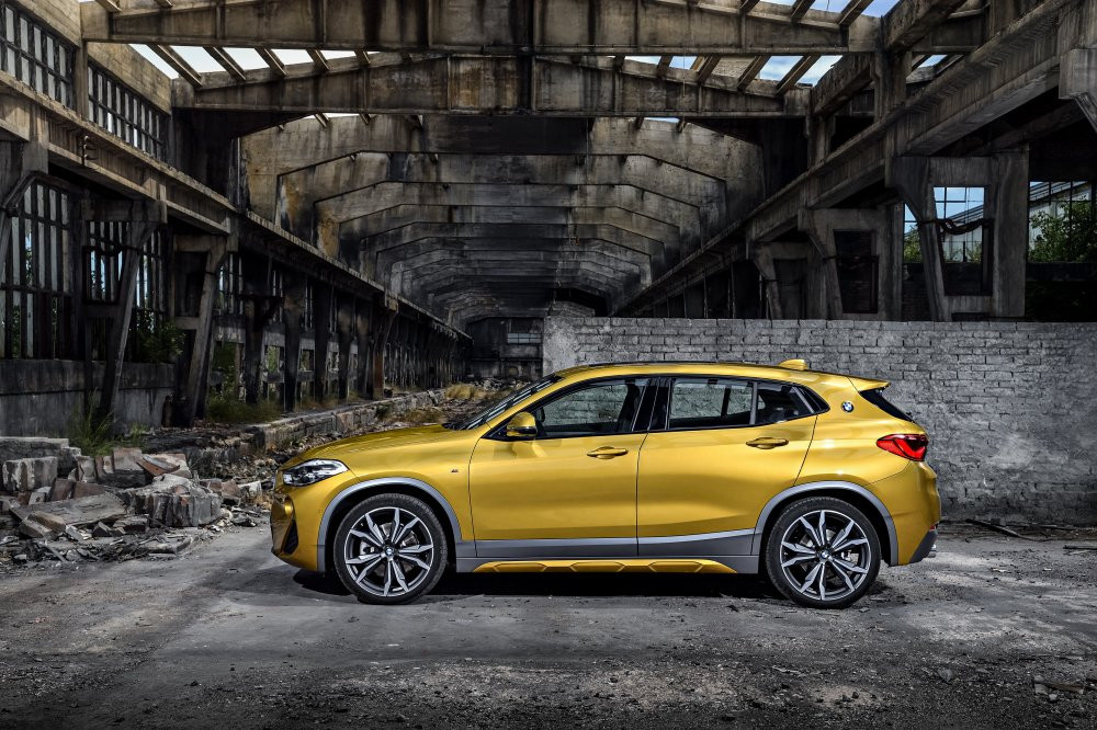 P90278961_highRes_the-brand-new-bmw-x2 4