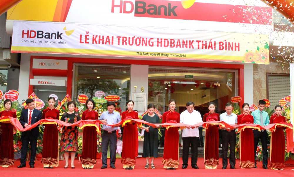 Khai truong CN Thai Binh 1