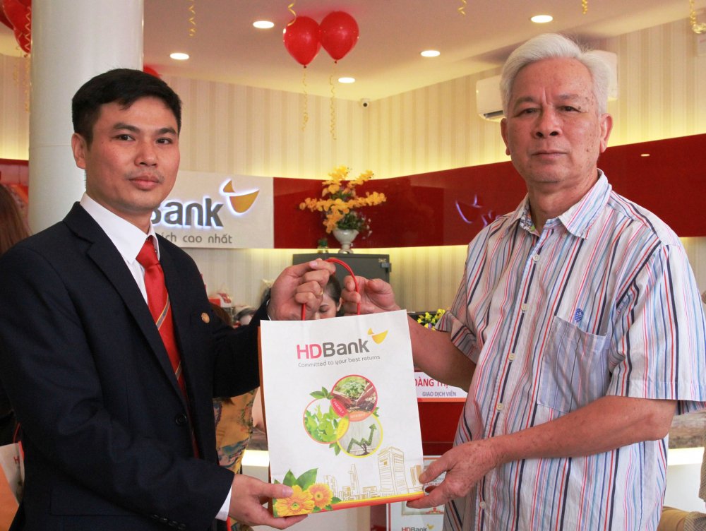 Khai truong CN Thai Binh 2