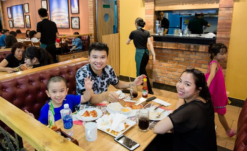 Vincom_Mua le hoi - 4 4