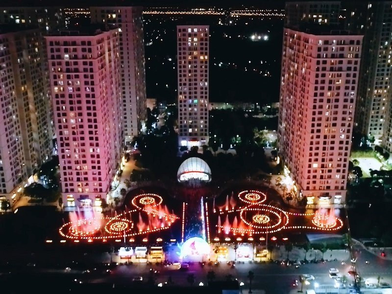 Vincom_Mua le hoi - 8 8