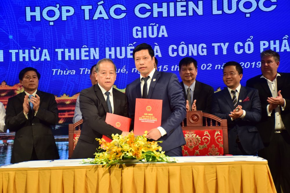 Anh1.Van-Phu-Invest-hop-tac-chien-luoc-Loc-Binh-Hue