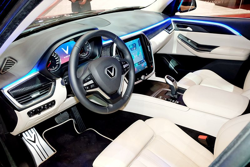 Mau VinFast SUV Lux trien lam tai Thuy Si co gi dac biet? hinh anh 6