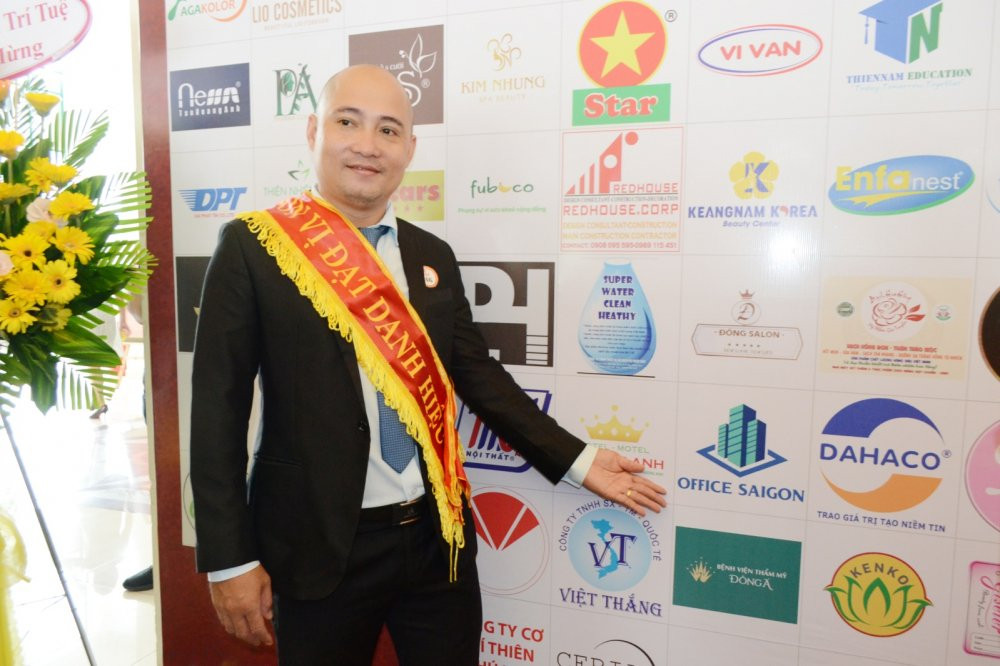 Office Saigon vinh du lot 'Top 10 thuong hieu manh quoc gia nam 2019' hinh anh 3